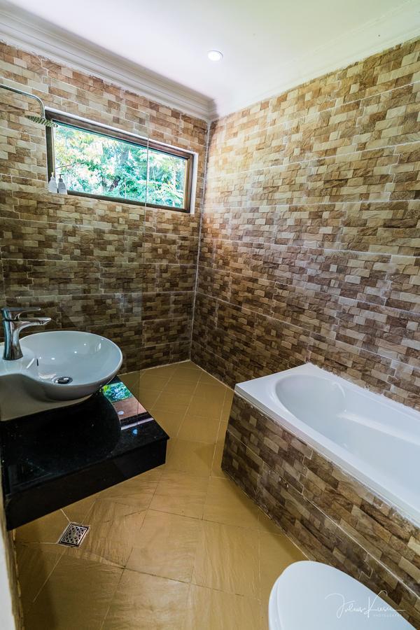 Sol Beach Resort Koh Rong Sanloem Exterior foto